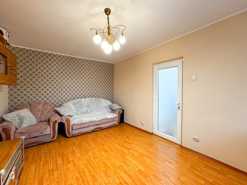 Brancoveanu, apartament 2 camere decomandat bloc 1980, centrala proprie,