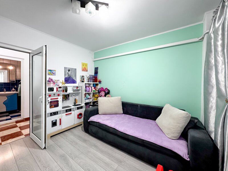 Brancoveanu, apartament 2 camere decomandat bloc 1980, centrala proprie,
