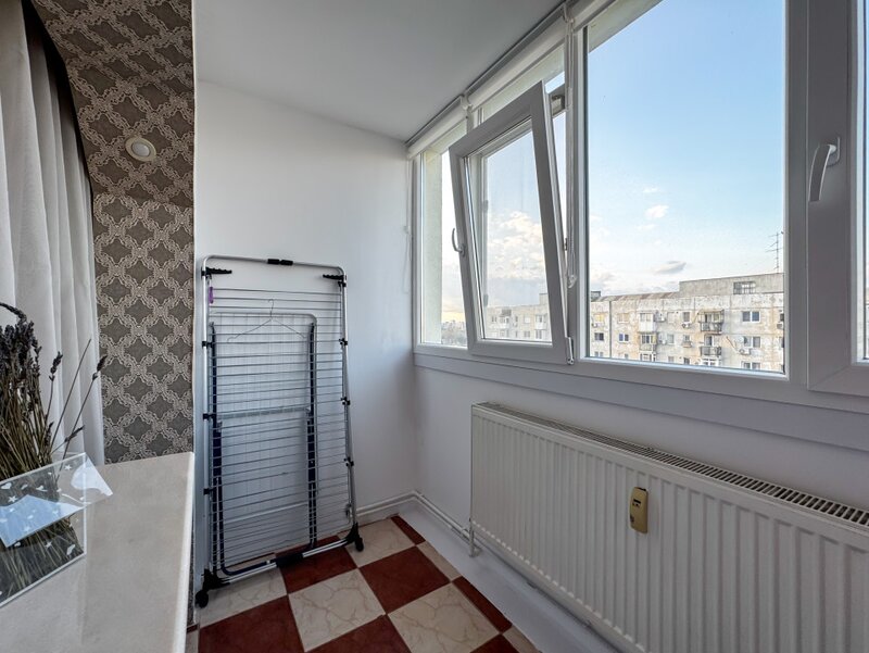 Brancoveanu, apartament 2 camere decomandat bloc 1980, centrala proprie,